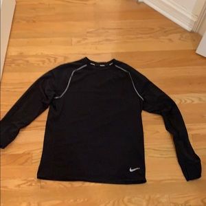 Men’s Nike running long sleeve black shirt